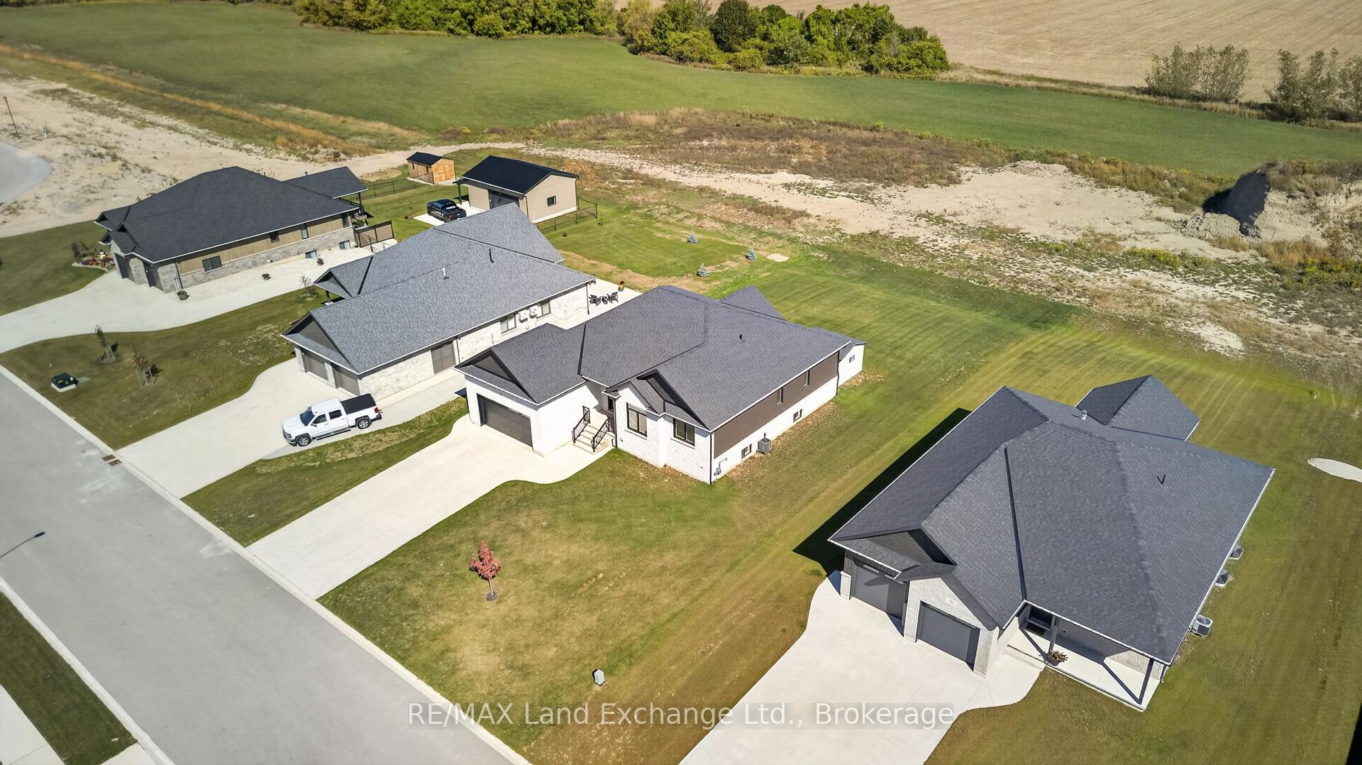 Photo 45 of 48 Mctavish Crescent, Huron-Kinloss — HOMEH