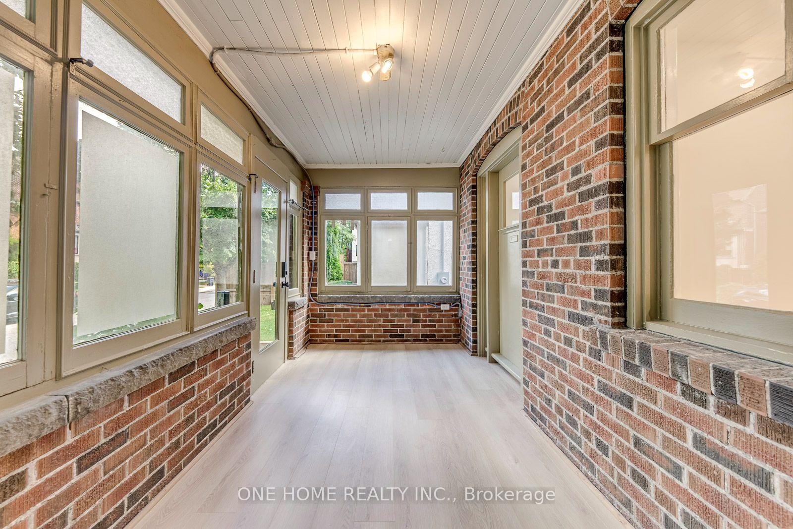 Photo 2 of 7 Methuen Avenue, Toronto, Lambton Baby Point — HOMEH