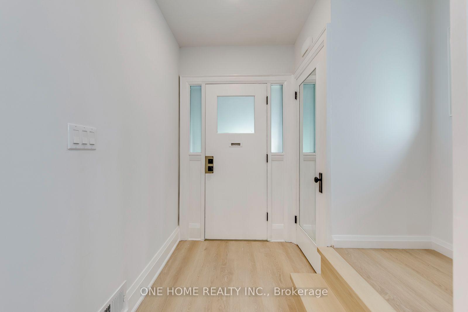 Photo 3 of 7 Methuen Avenue, Toronto, Lambton Baby Point — HOMEH