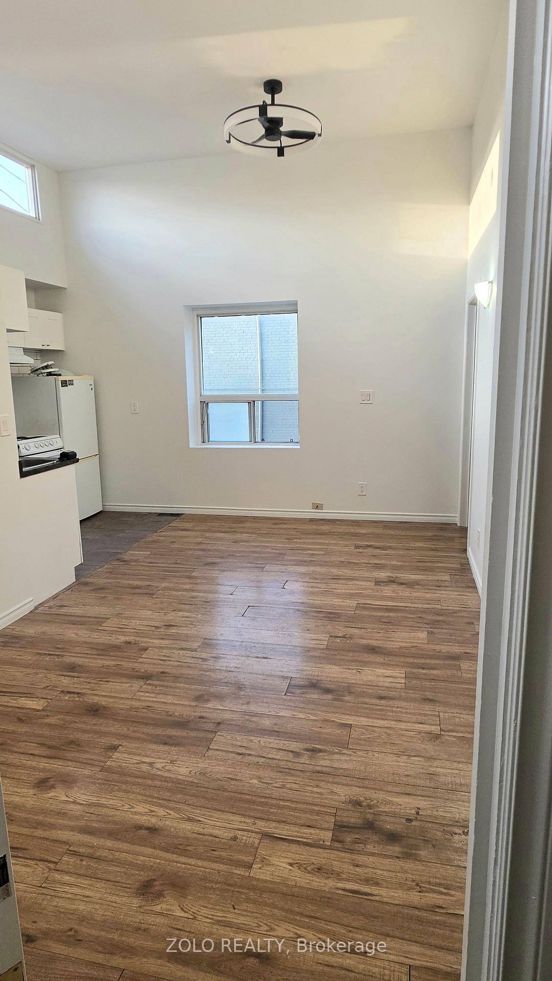 Photo 5 of 1549 O'Connor Drive, Toronto, O'Connor-Parkview — HOMEH