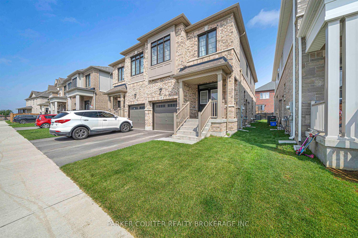Photo 2 of 48 West Oak Trail, Barrie, Rural Barrie Southeast — HOMEH