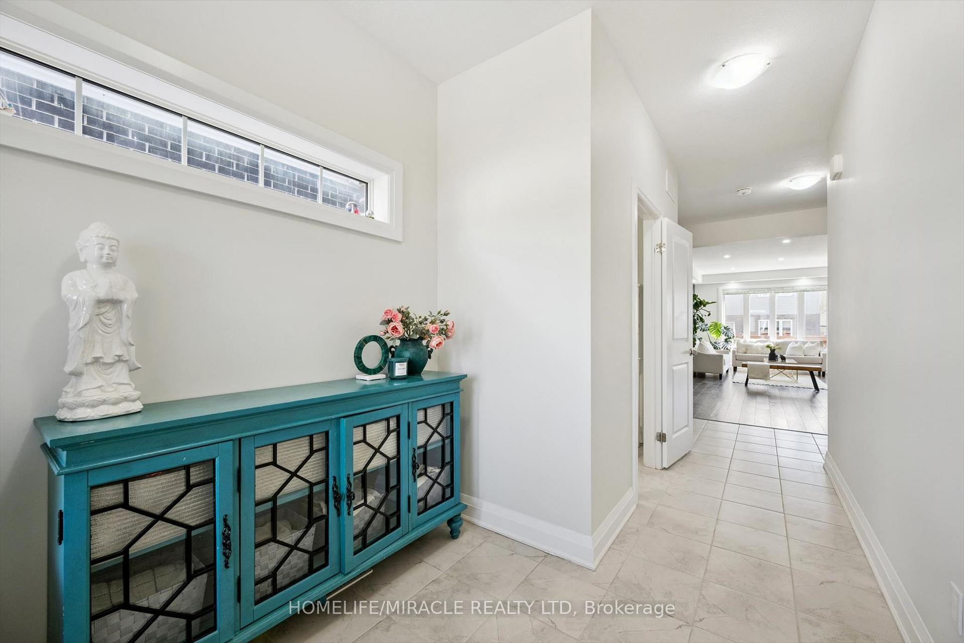 Photo 4 of 736 Wood Lily Street, Waterloo, Columbia Forest/Clair Hills — HOMEH