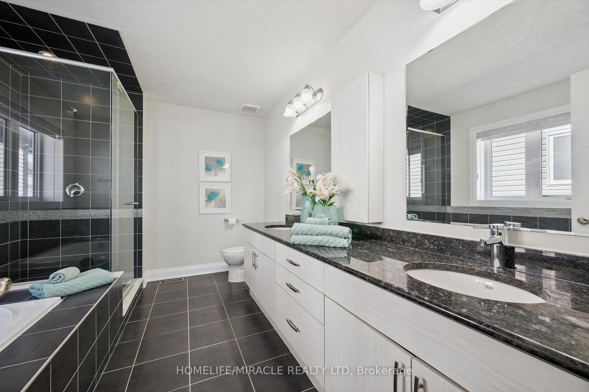 Photo 23 of 736 Wood Lily Street, Waterloo, Columbia Forest/Clair Hills — HOMEH
