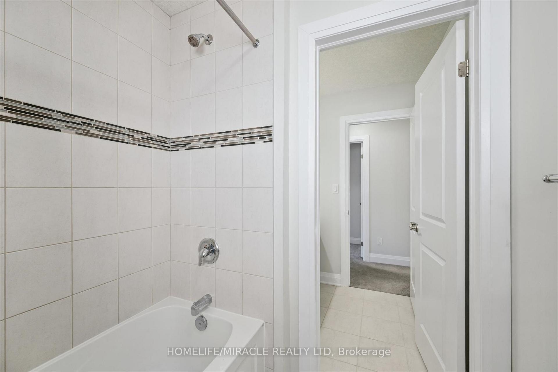 Photo 32 of 736 Wood Lily Street, Waterloo, Columbia Forest/Clair Hills — HOMEH