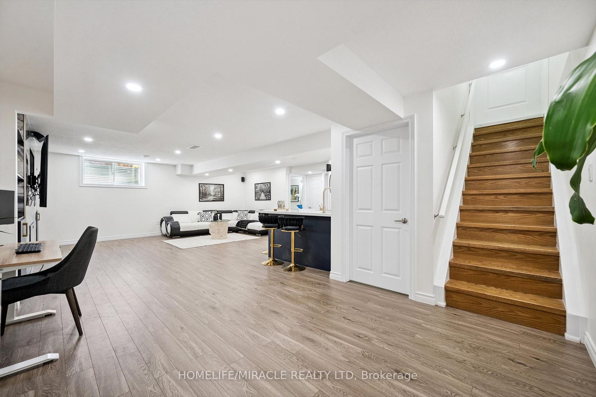 Photo 34 of 736 Wood Lily Street, Waterloo, Columbia Forest/Clair Hills — HOMEH