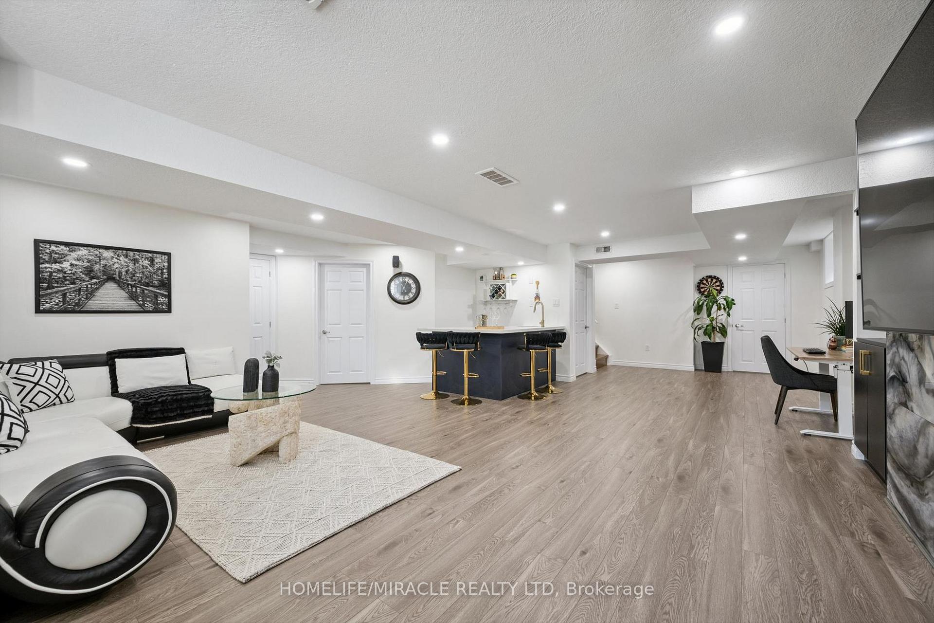 Photo 35 of 736 Wood Lily Street, Waterloo, Columbia Forest/Clair Hills — HOMEH