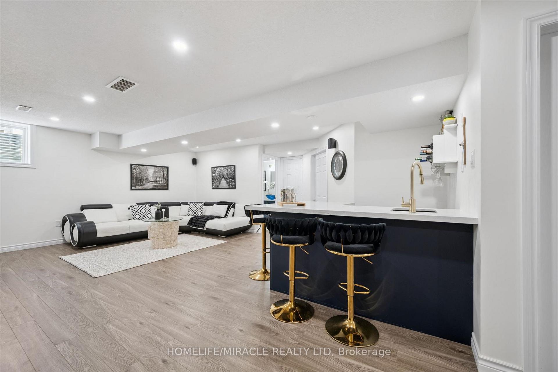 Photo 36 of 736 Wood Lily Street, Waterloo, Columbia Forest/Clair Hills — HOMEH