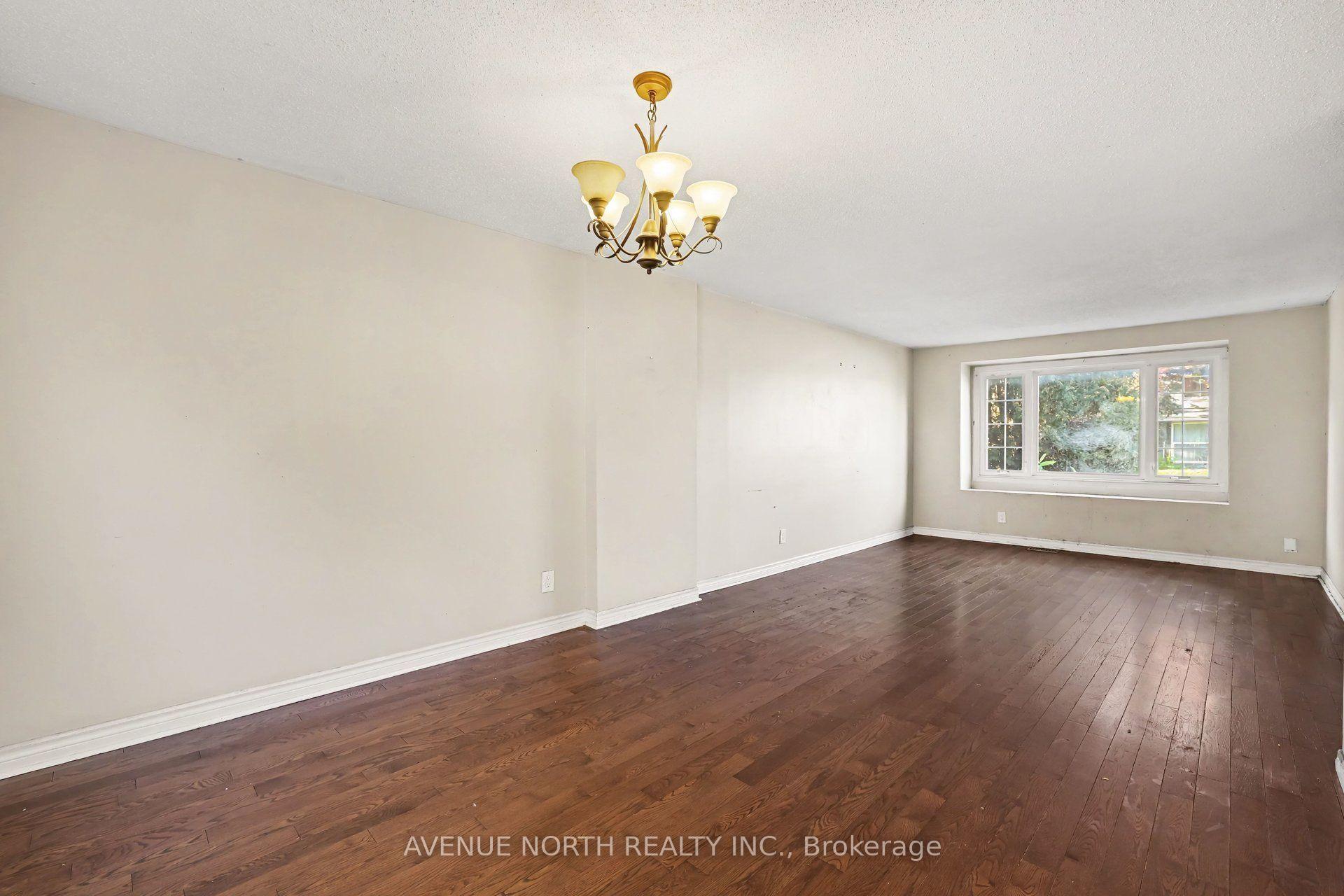 Photo 6 of 68 Downsview Crescent, Ottawa, Tanglewood — HOMEH