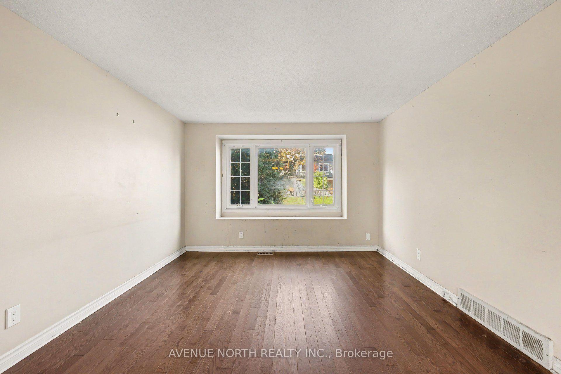 Photo 8 of 68 Downsview Crescent, Ottawa, Tanglewood — HOMEH