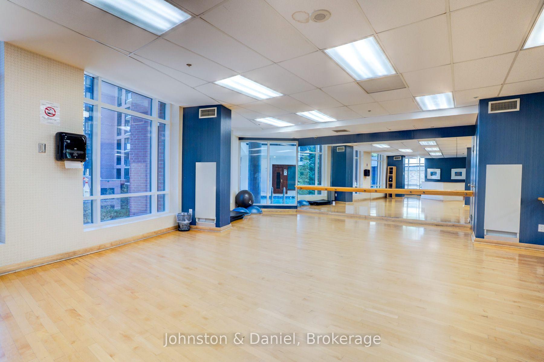 Photo 32 of Unit 805, 33 Sheppard Avenue E, North York, Willowdale East — HOMEH