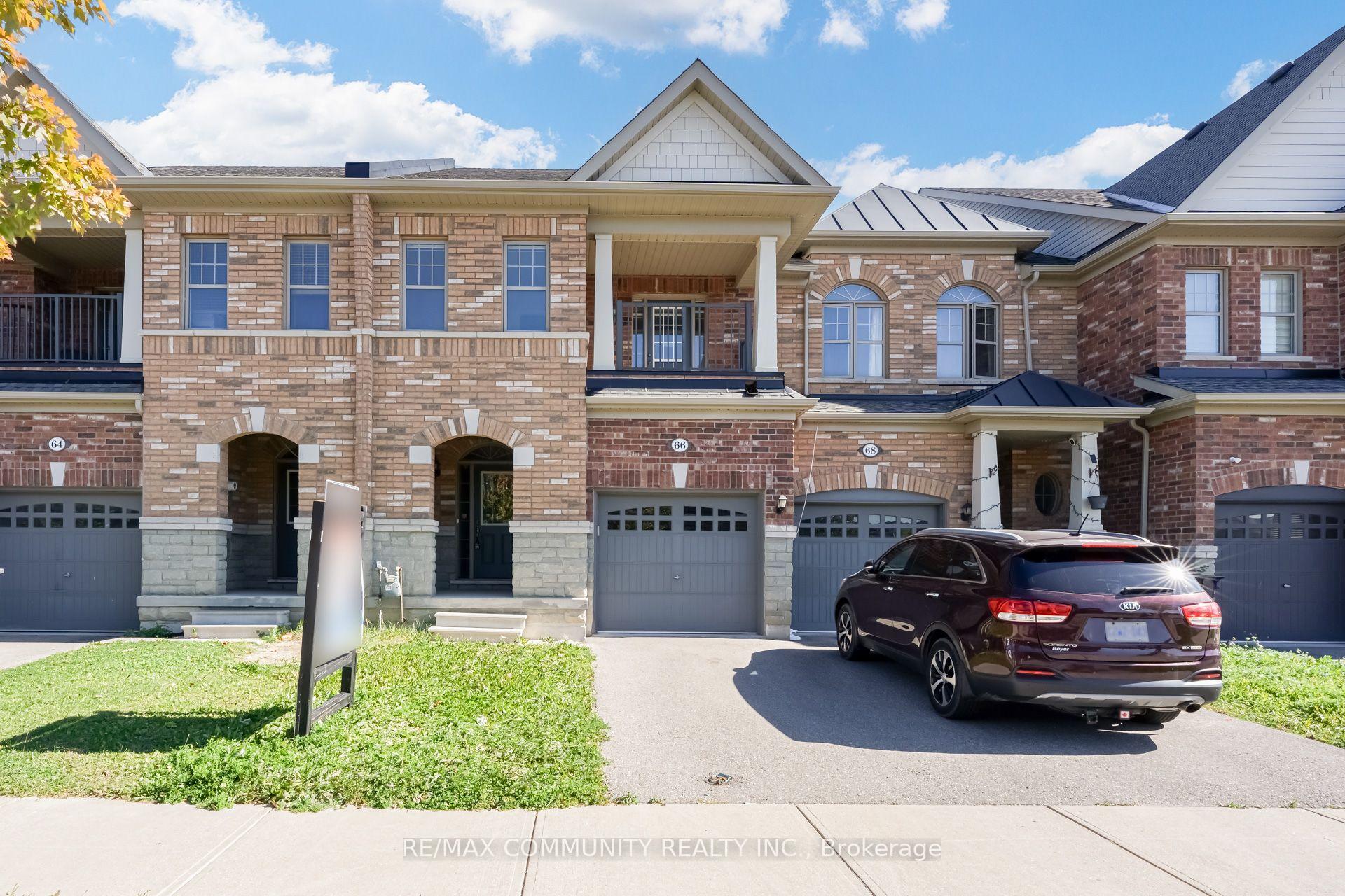 Photo 2 of 66 Kempsford Crescent, Brampton, Northwest Brampton — HOMEH