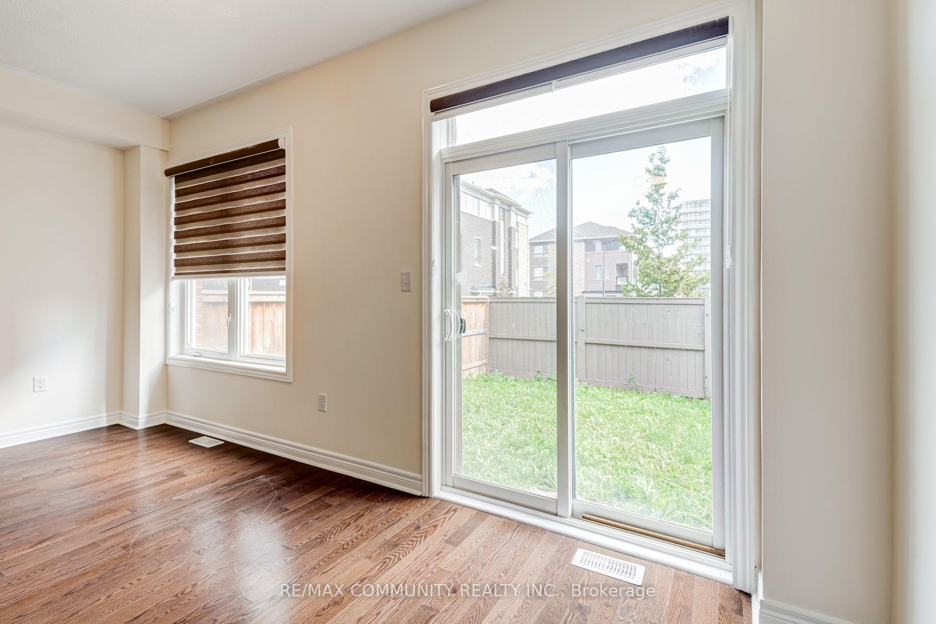 Photo 9 of 66 Kempsford Crescent, Brampton, Northwest Brampton — HOMEH