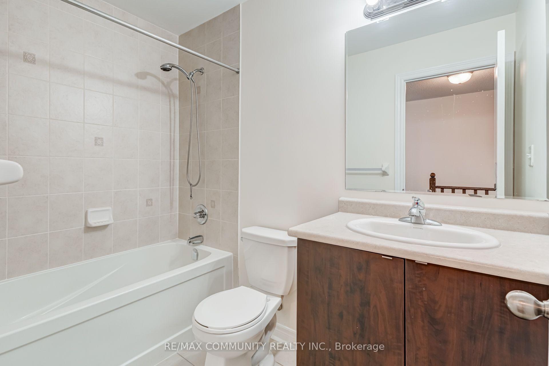Photo 29 of 66 Kempsford Crescent, Brampton, Northwest Brampton — HOMEH