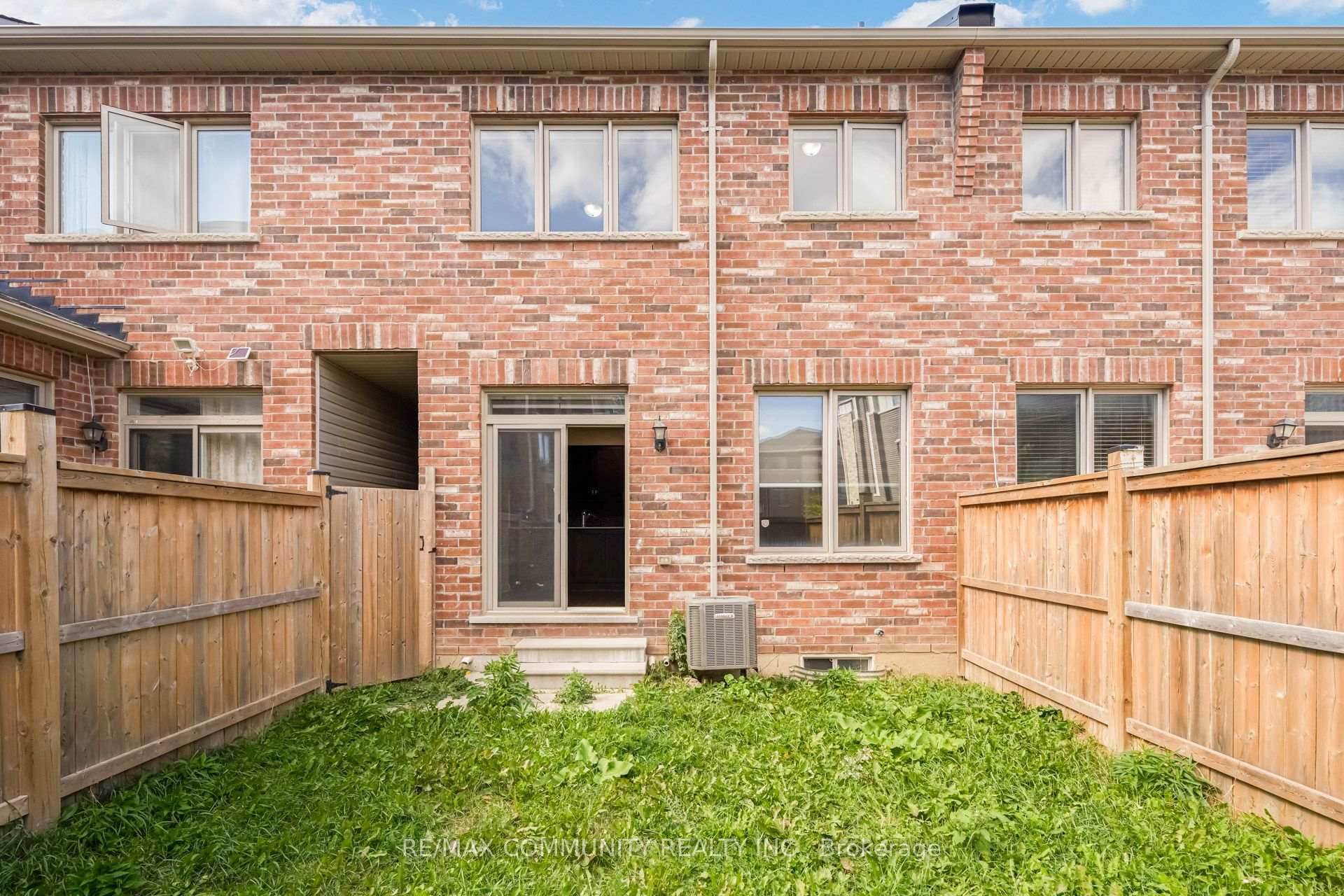 Photo 39 of 66 Kempsford Crescent, Brampton, Northwest Brampton — HOMEH