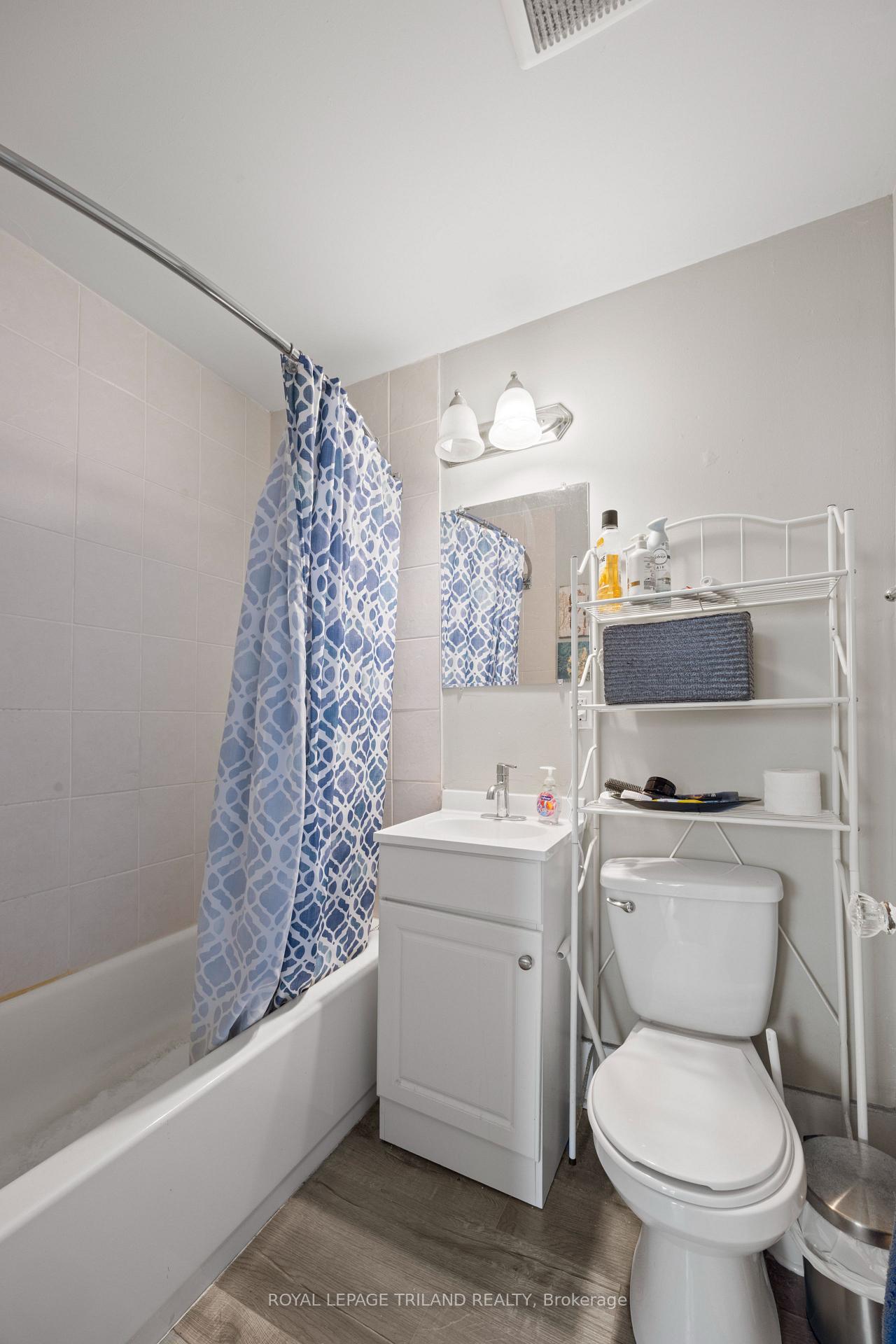 Photo 9 of 434 Dufferin Avenue, London, East F — HOMEH