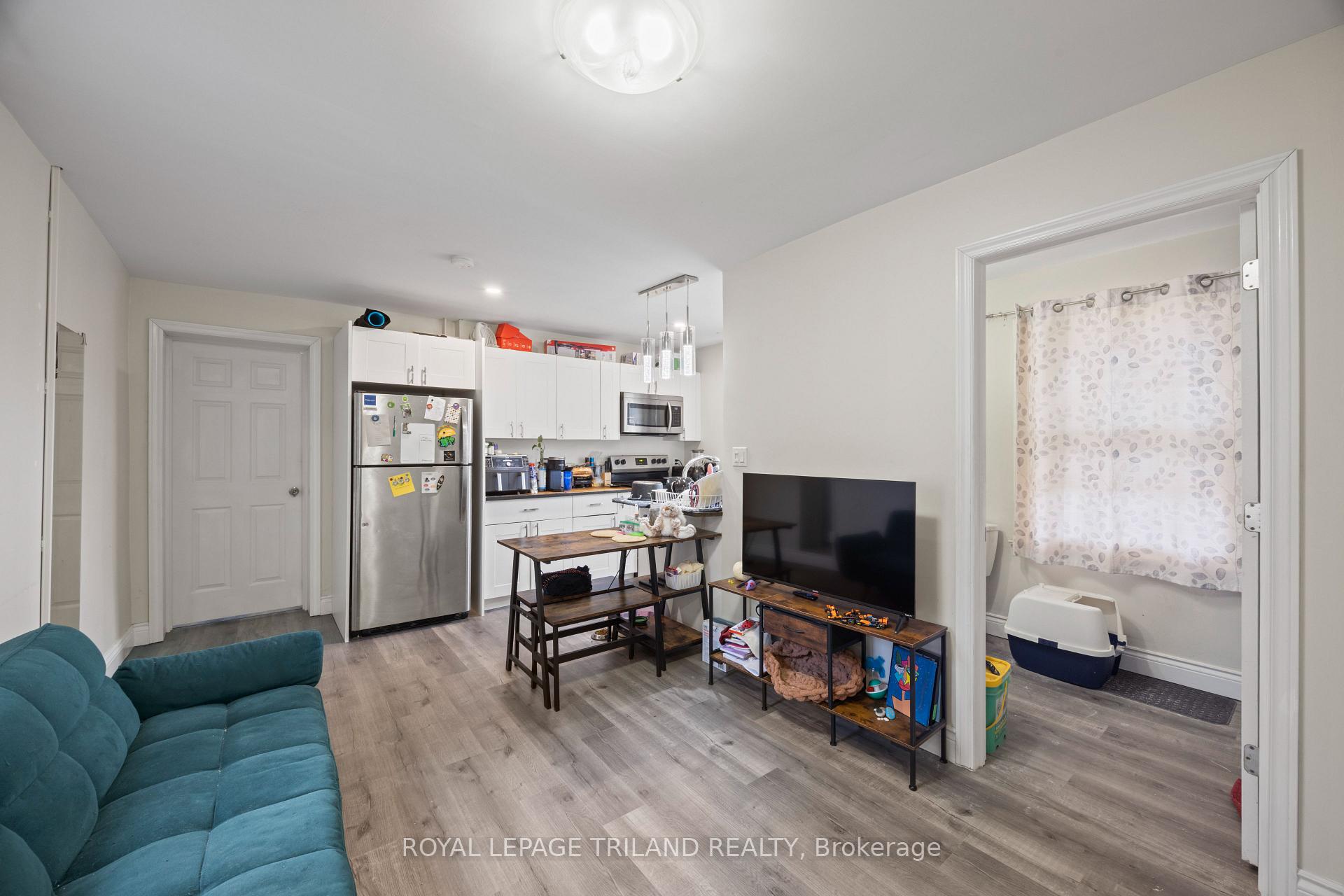 Photo 12 of 434 Dufferin Avenue, London, East F — HOMEH