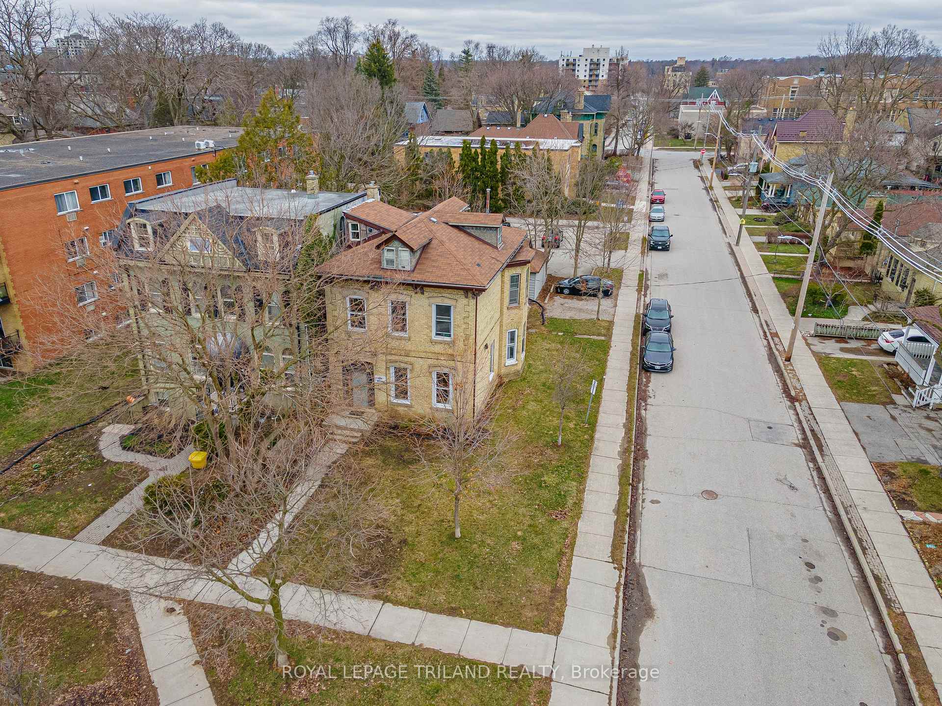 Photo 25 of 434 Dufferin Avenue, London, East F — HOMEH