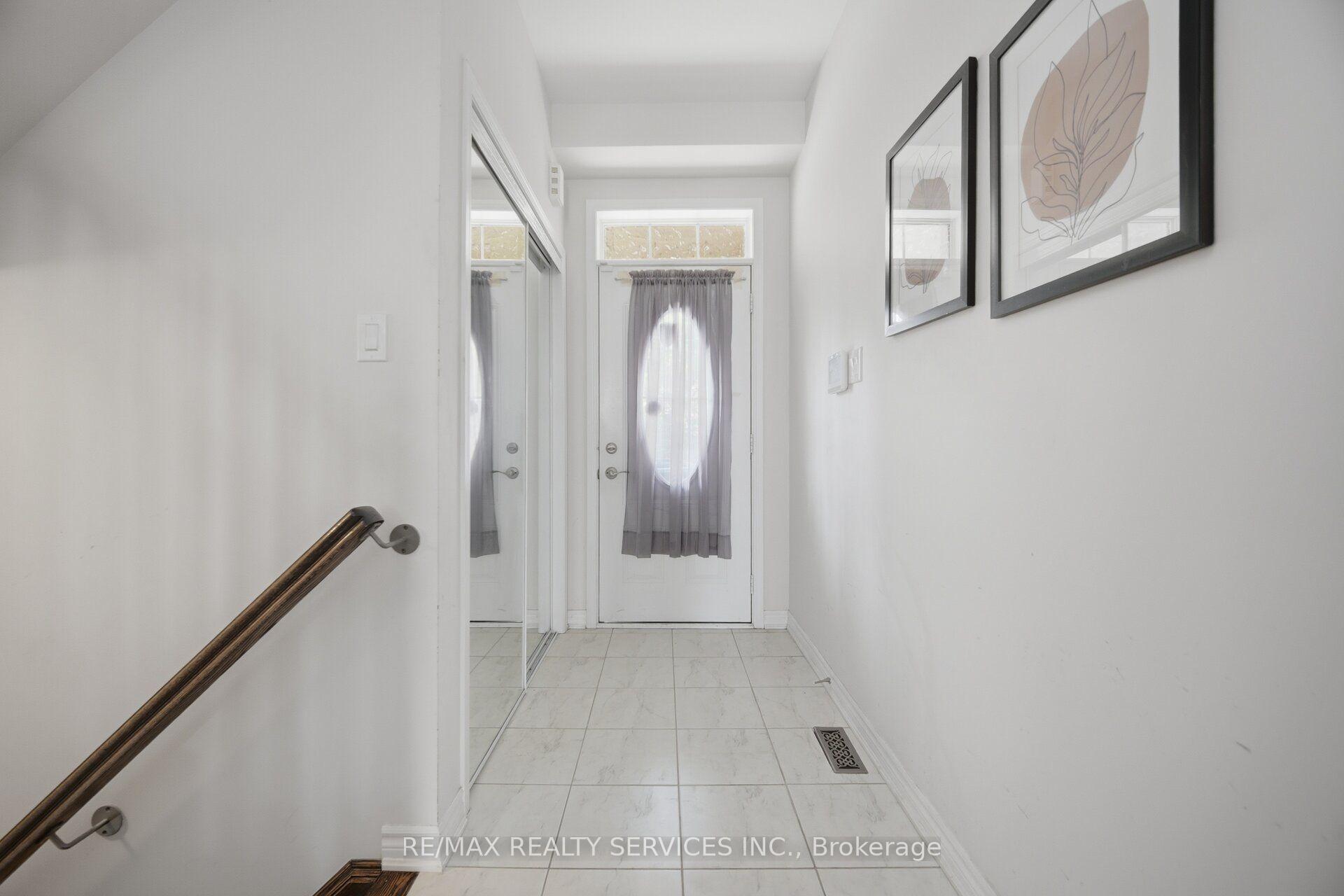 Photo 7 of 148 Miracle Trail, Brampton, Northwest Brampton — HOMEH