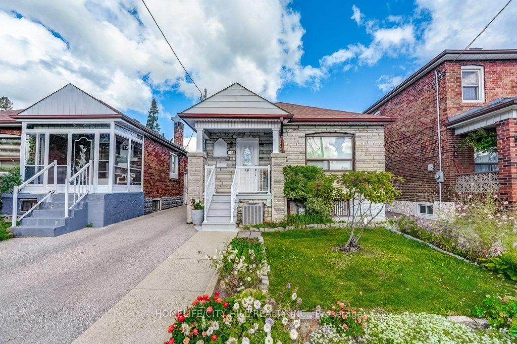 Photo of 118 Lambton Avenue
