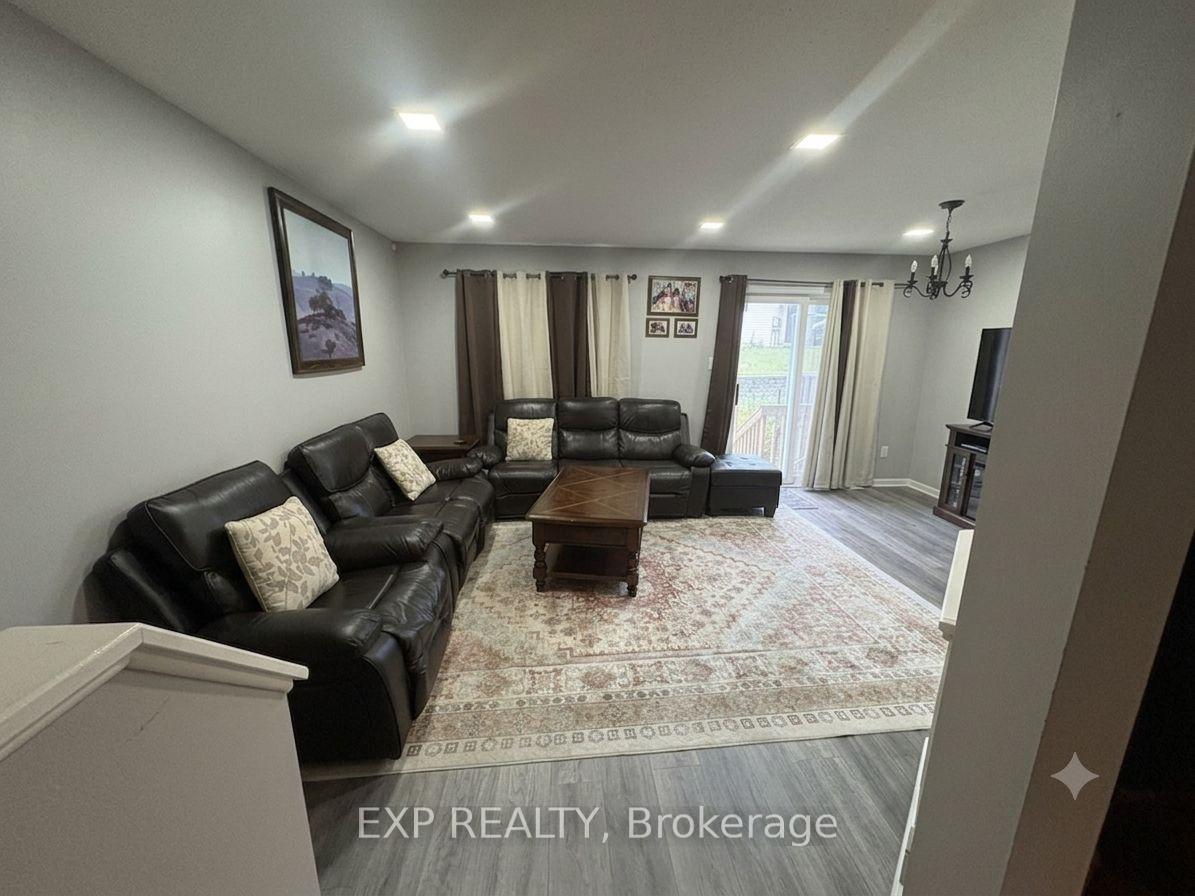 Photo 4 of 478 Claridge Drive, Ottawa, Barrhaven - Longfields — HOMEH