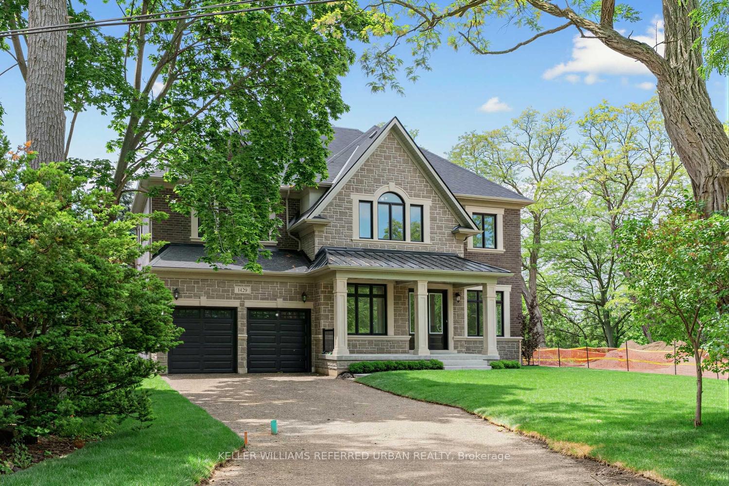 Photo of 1429 Dundas Crescent