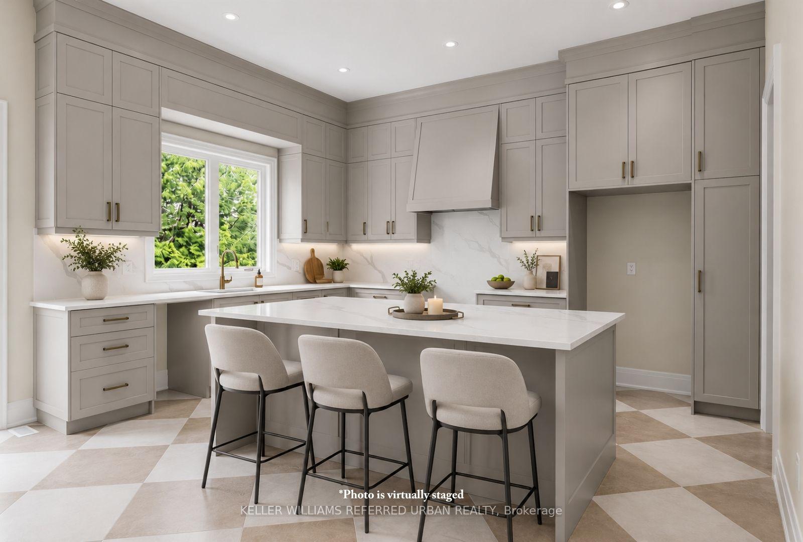 Photo 15 of 1429 Dundas Crescent, Mississauga, Erindale — HOMEH