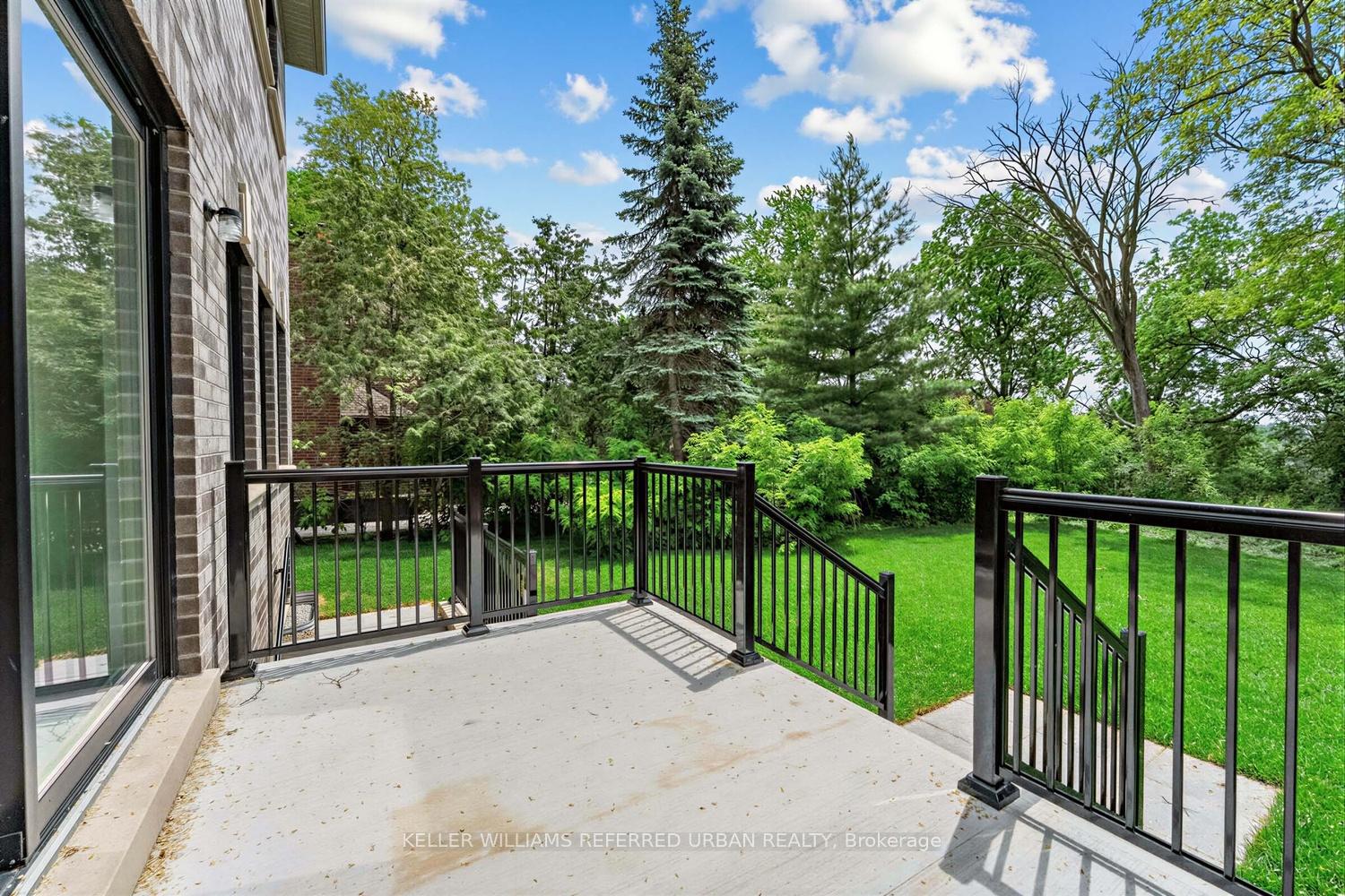 Photo 37 of 1429 Dundas Crescent, Mississauga, Erindale — HOMEH
