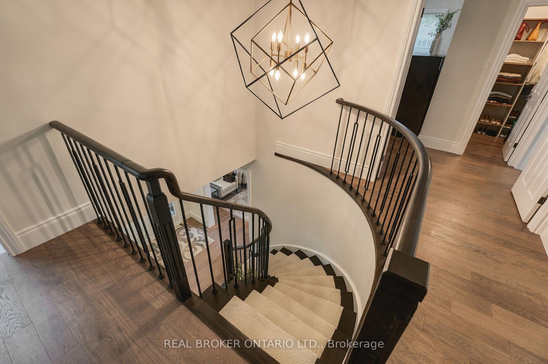 Photo 19 of 551 Kastelic Place, Burlington, Roseland — HOMEH