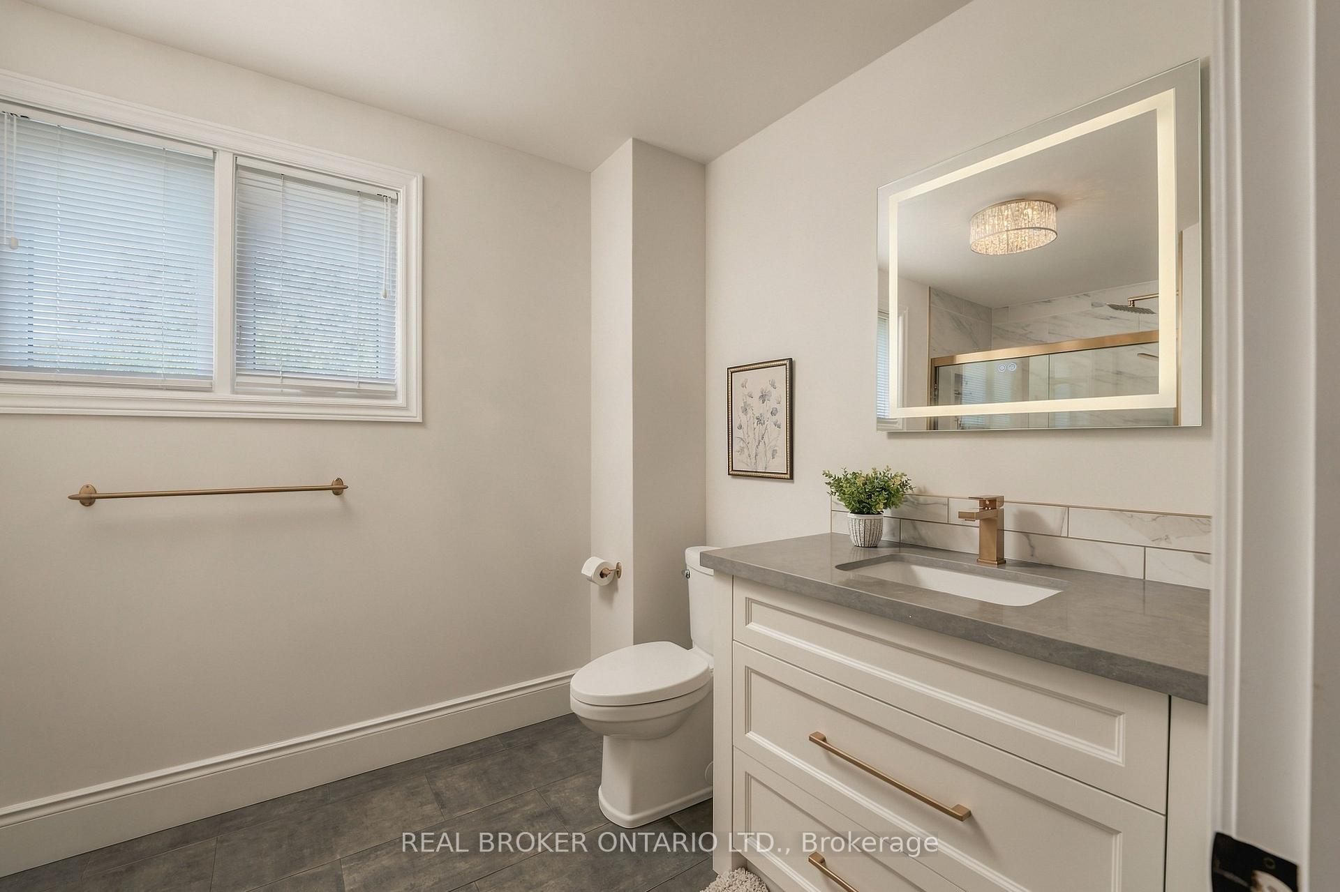 Photo 23 of 551 Kastelic Place, Burlington, Roseland — HOMEH