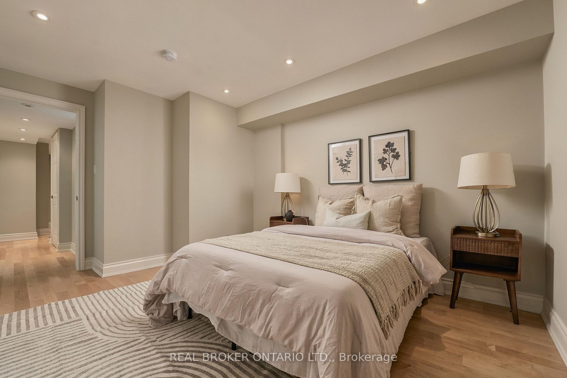Photo 32 of 551 Kastelic Place, Burlington, Roseland — HOMEH