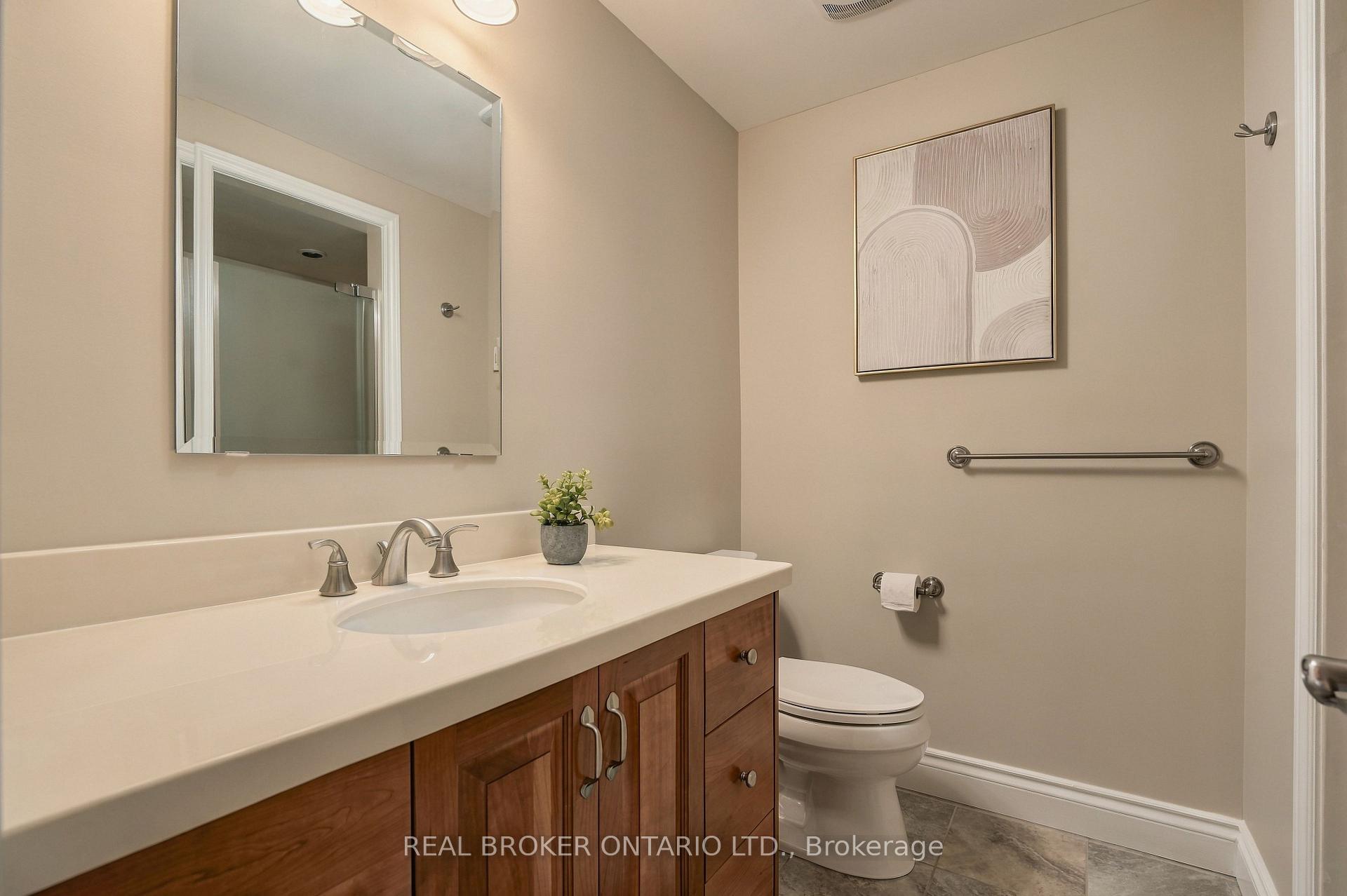 Photo 33 of 551 Kastelic Place, Burlington, Roseland — HOMEH