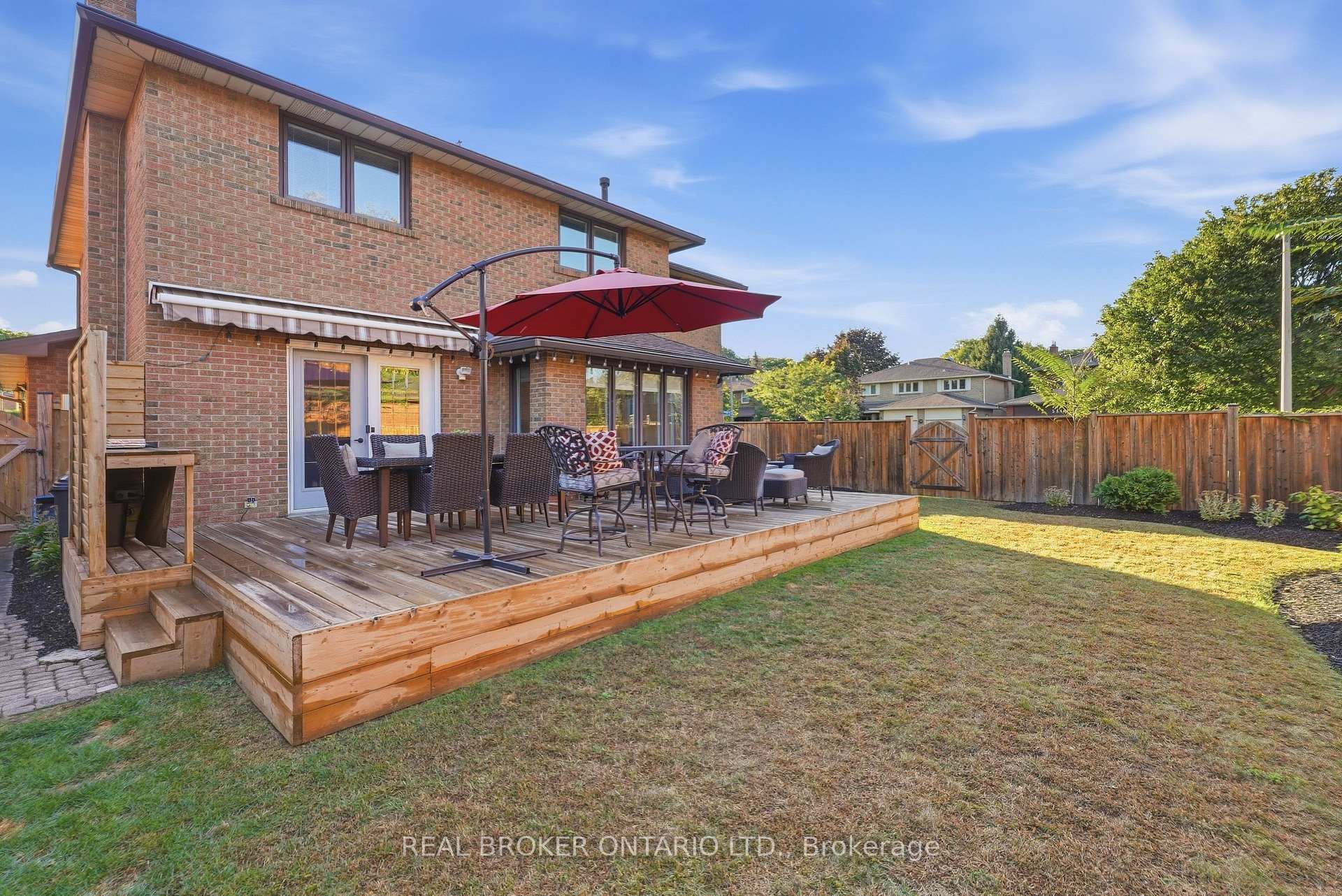 Photo 35 of 551 Kastelic Place, Burlington, Roseland — HOMEH
