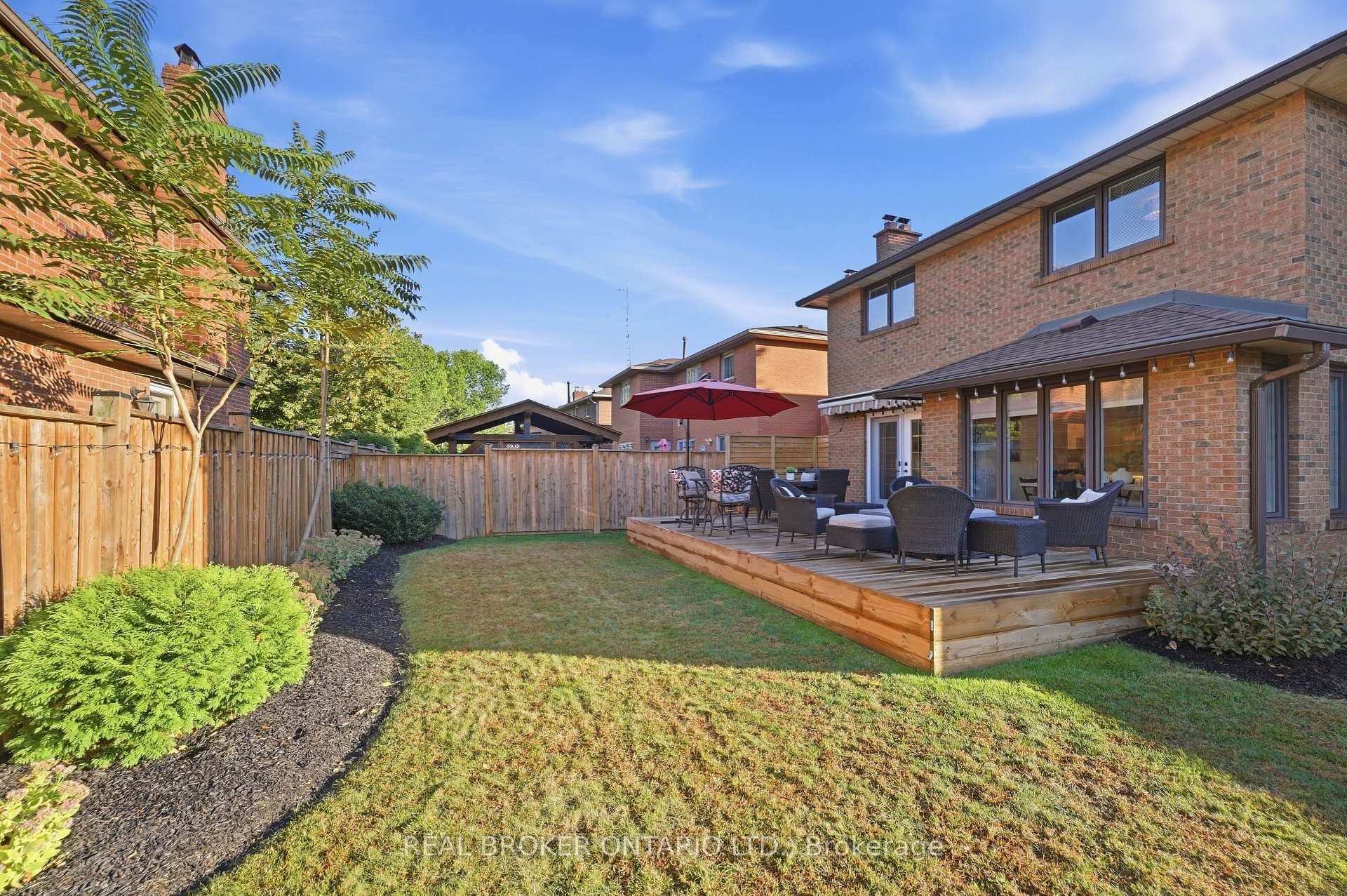 Photo 36 of 551 Kastelic Place, Burlington, Roseland — HOMEH