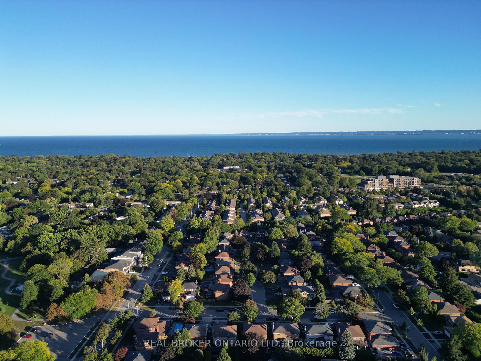 Photo 40 of 551 Kastelic Place, Burlington, Roseland — HOMEH