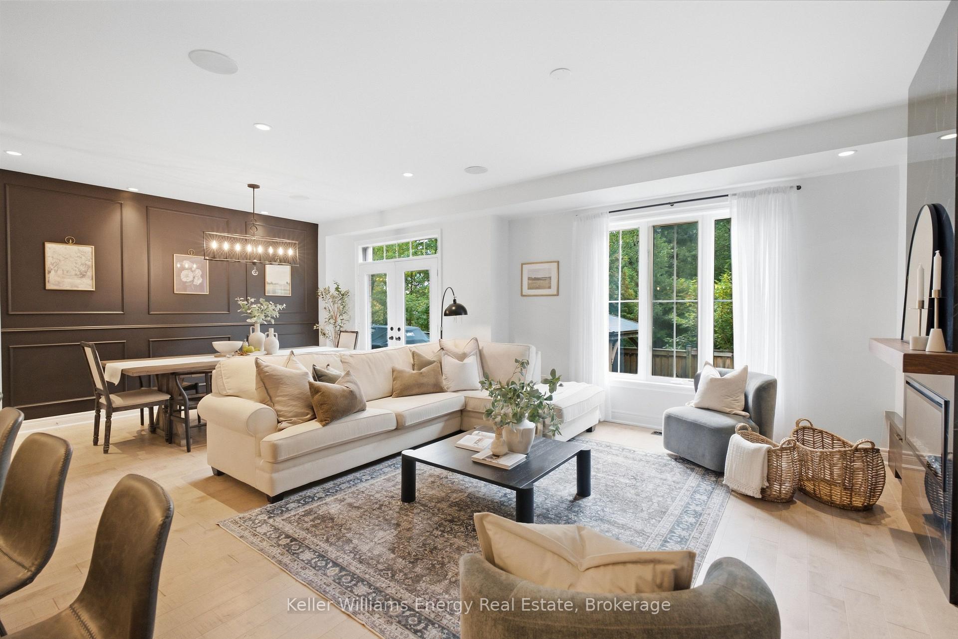 Photo 13 of 88 Underwood Drive, Whitby, Brooklin — HOMEH