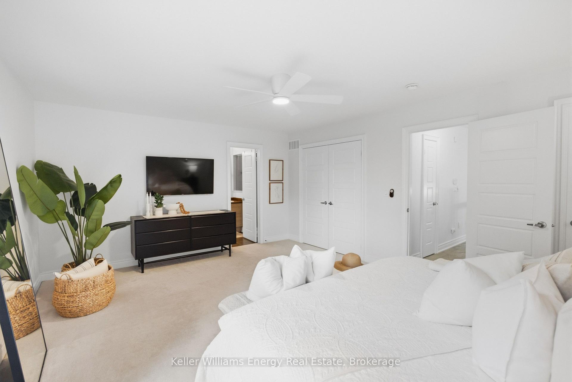 Photo 26 of 88 Underwood Drive, Whitby, Brooklin — HOMEH