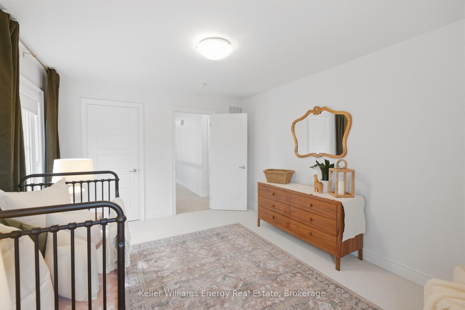 Photo 33 of 88 Underwood Drive, Whitby, Brooklin — HOMEH