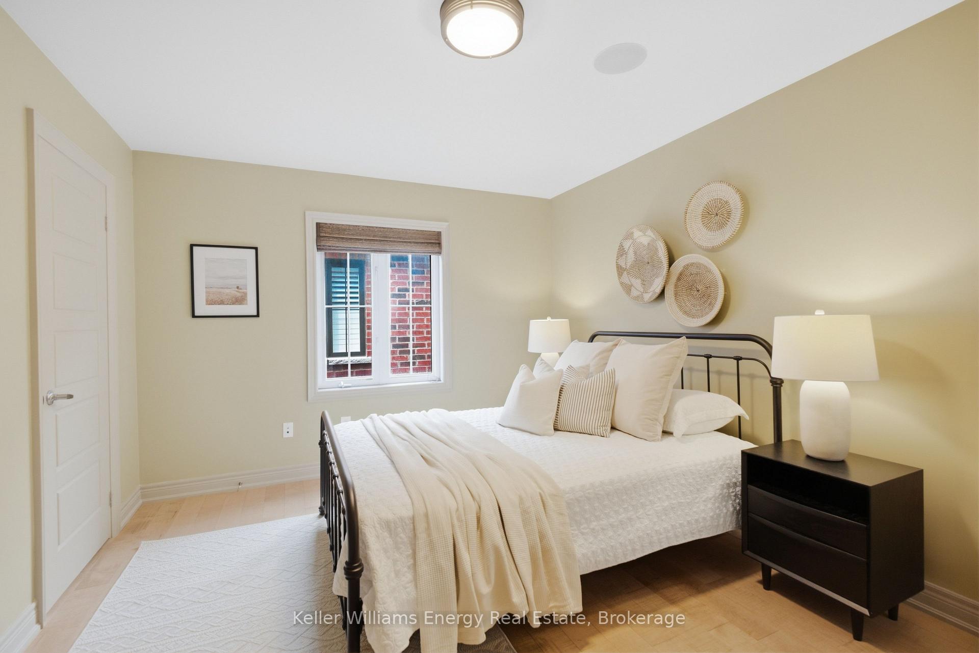 Photo 34 of 88 Underwood Drive, Whitby, Brooklin — HOMEH
