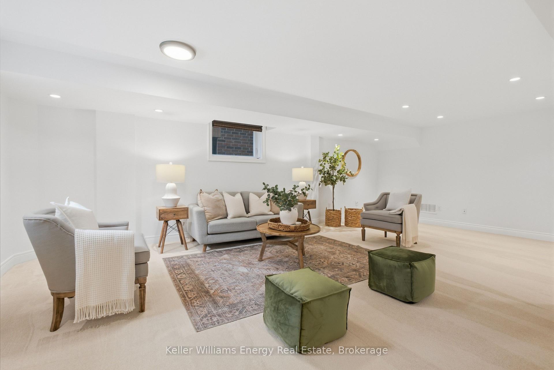 Photo 41 of 88 Underwood Drive, Whitby, Brooklin — HOMEH