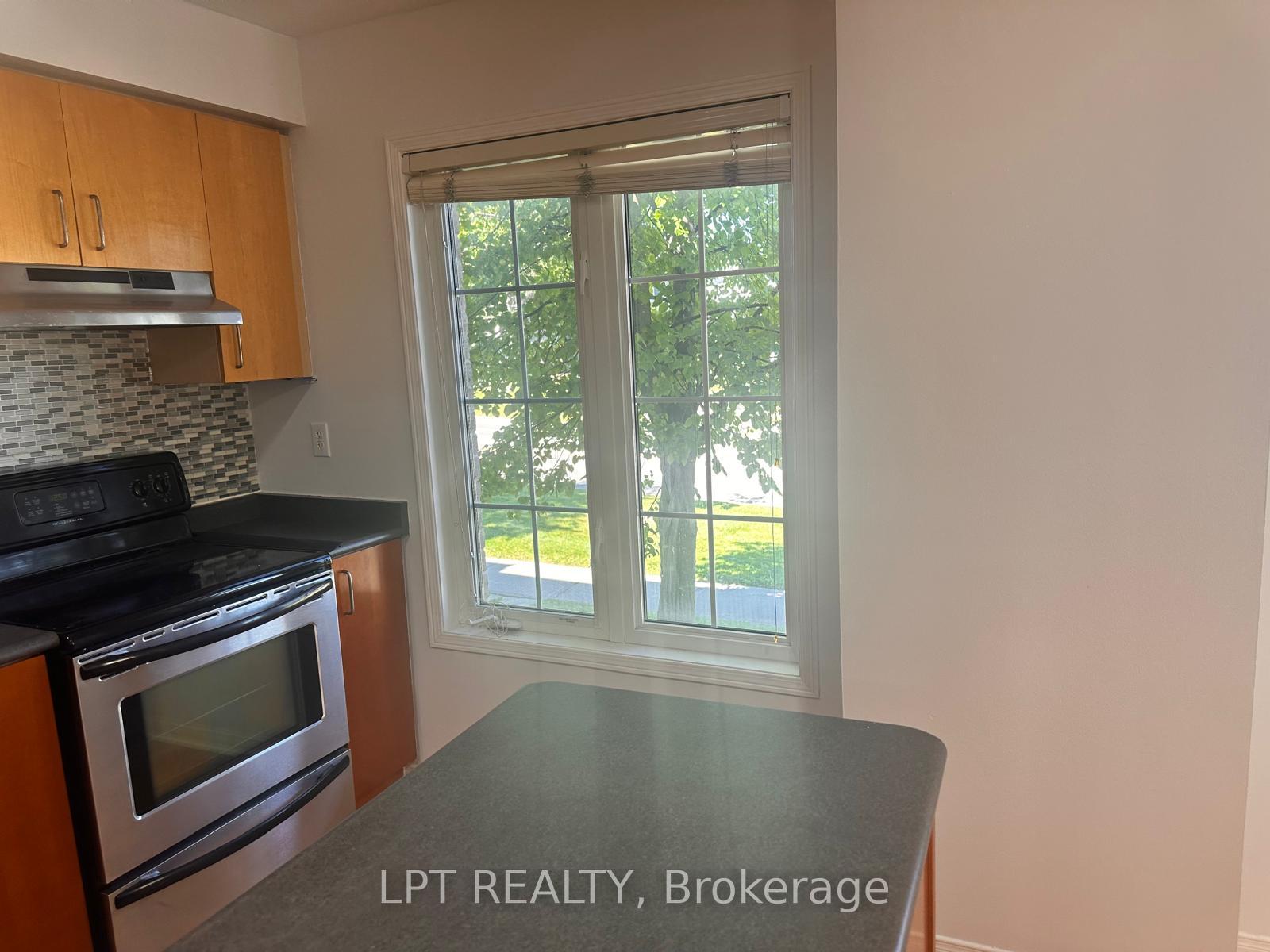 Photo 10 of Unit 24, 735 Sheppard Avenue, Pickering, Woodlands — HOMEH