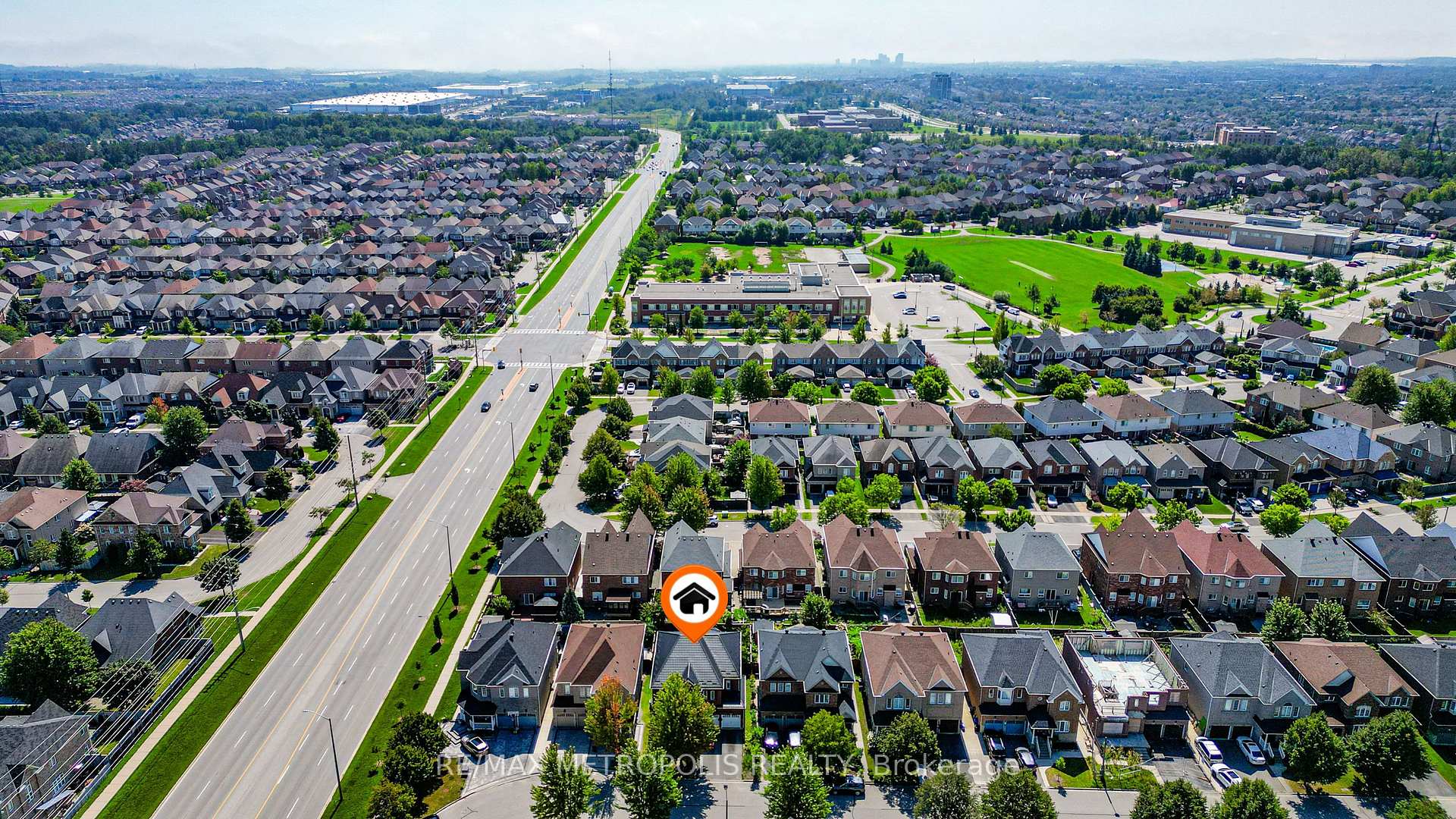 Photo 13 of 58 Dunwell Crescent, Ajax, Northeast Ajax — HOMEH