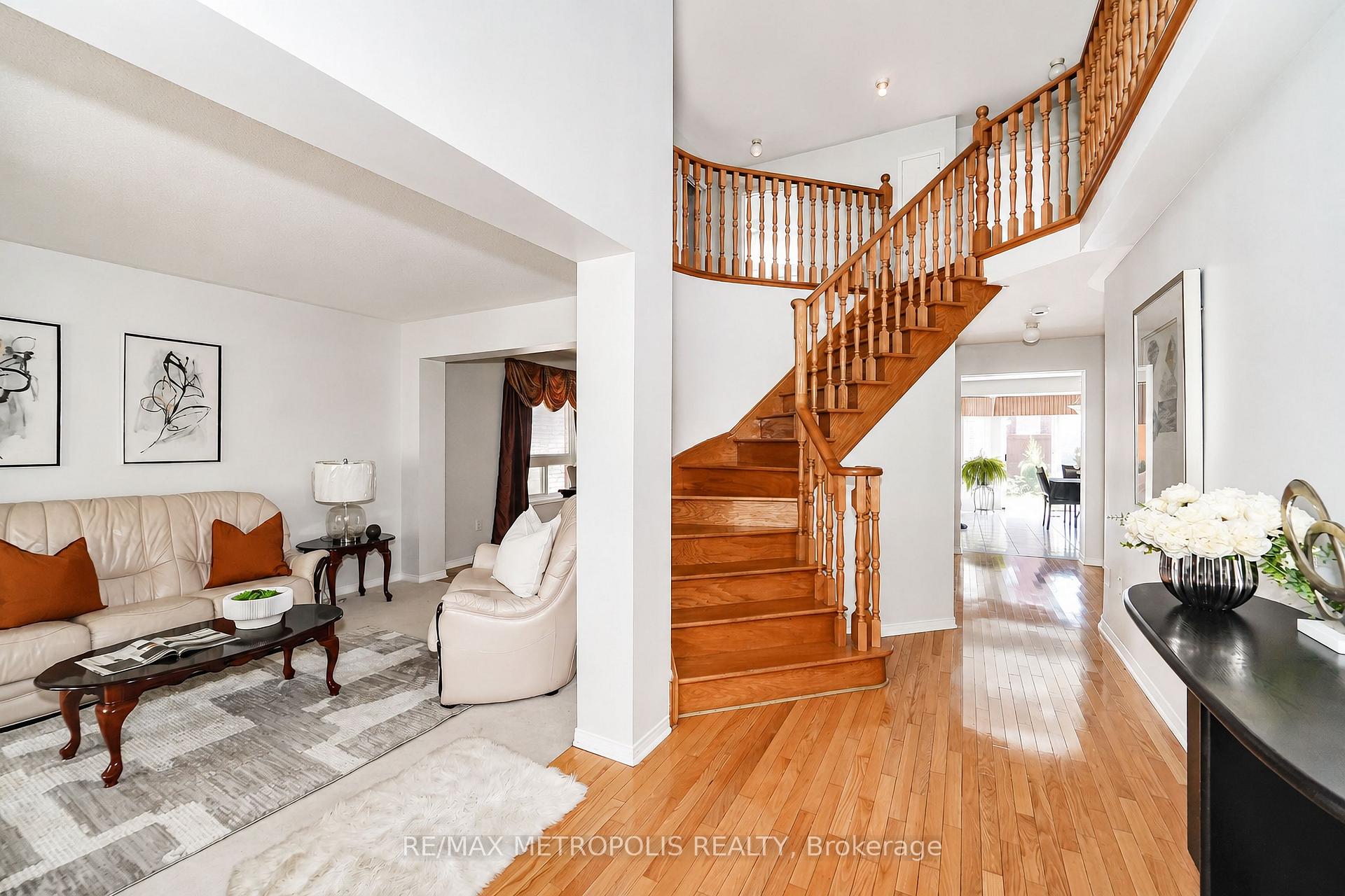 Photo 24 of 58 Dunwell Crescent, Ajax, Northeast Ajax — HOMEH