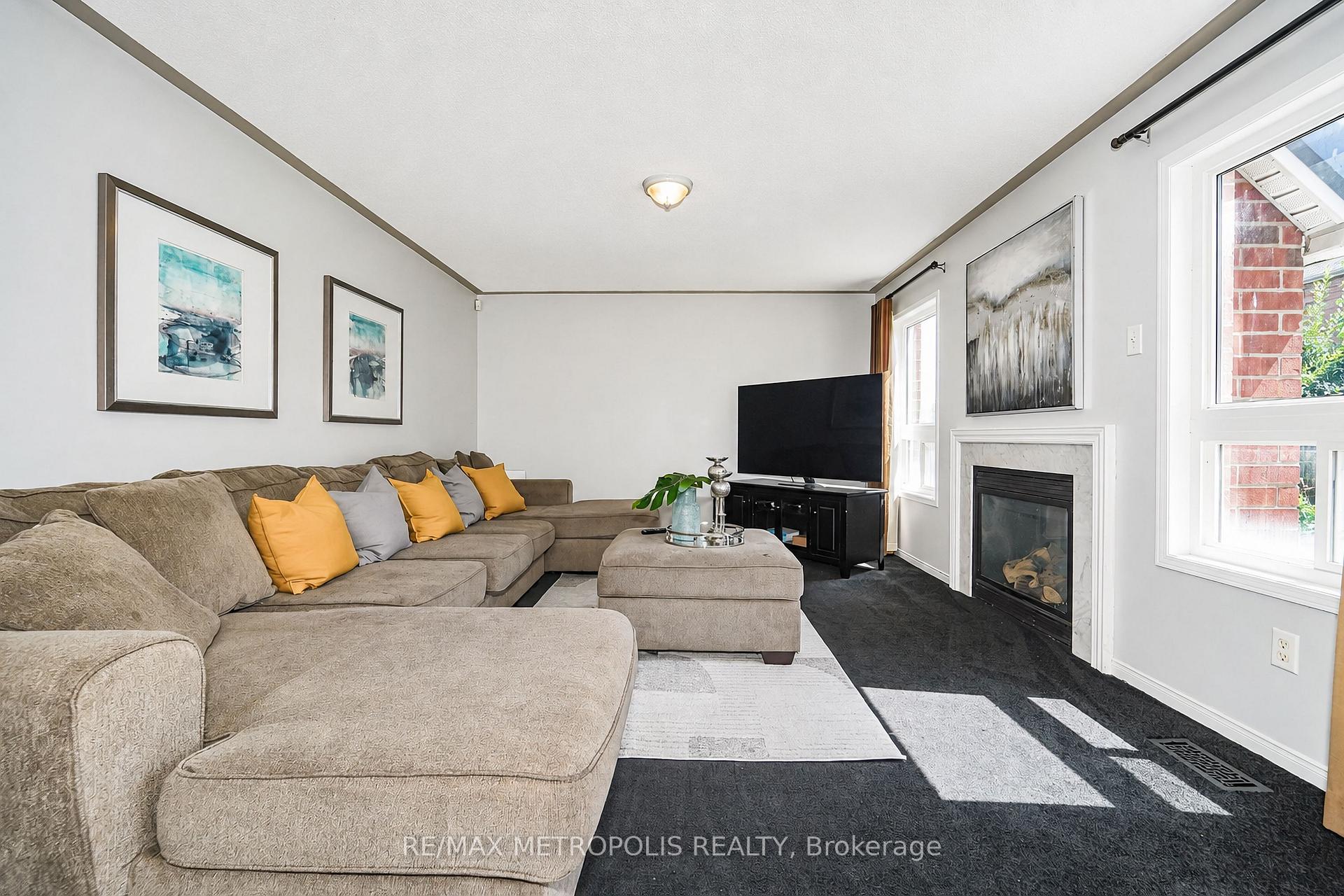 Photo 30 of 58 Dunwell Crescent, Ajax, Northeast Ajax — HOMEH