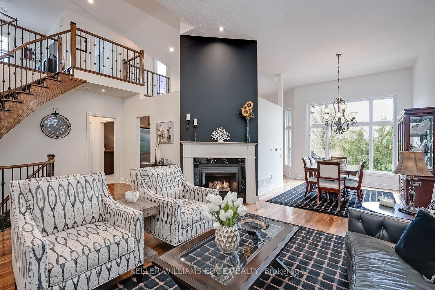 Photo 2 of 4285 Couples Crescent, Burlington, Rose — HOMEH
