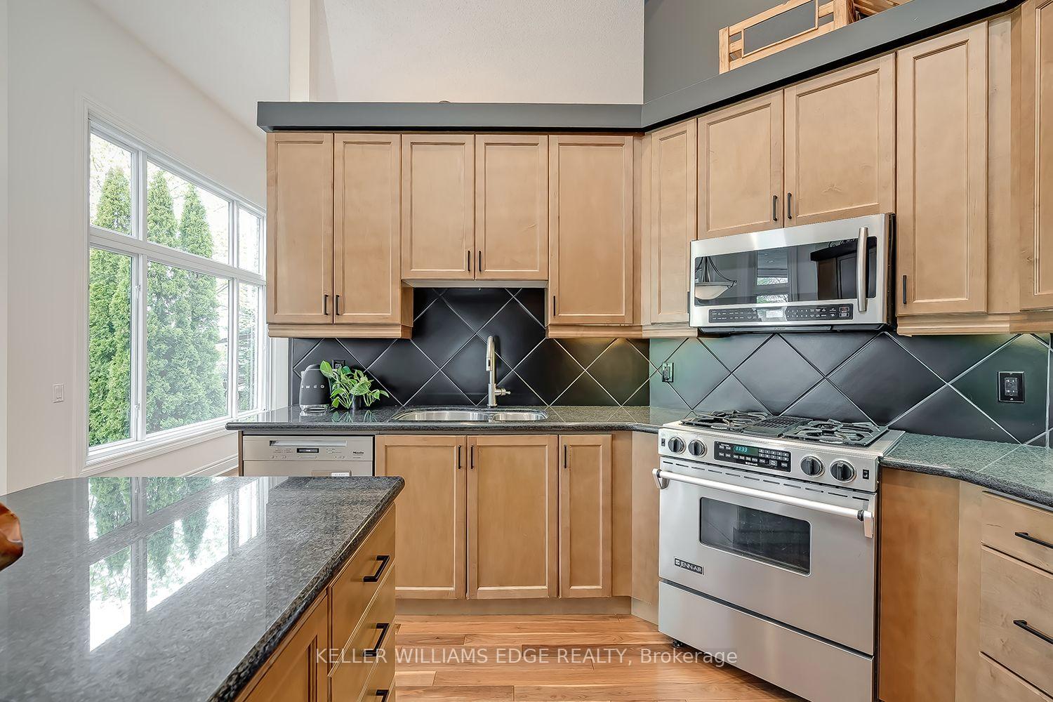 Photo 20 of 4285 Couples Crescent, Burlington, Rose — HOMEH