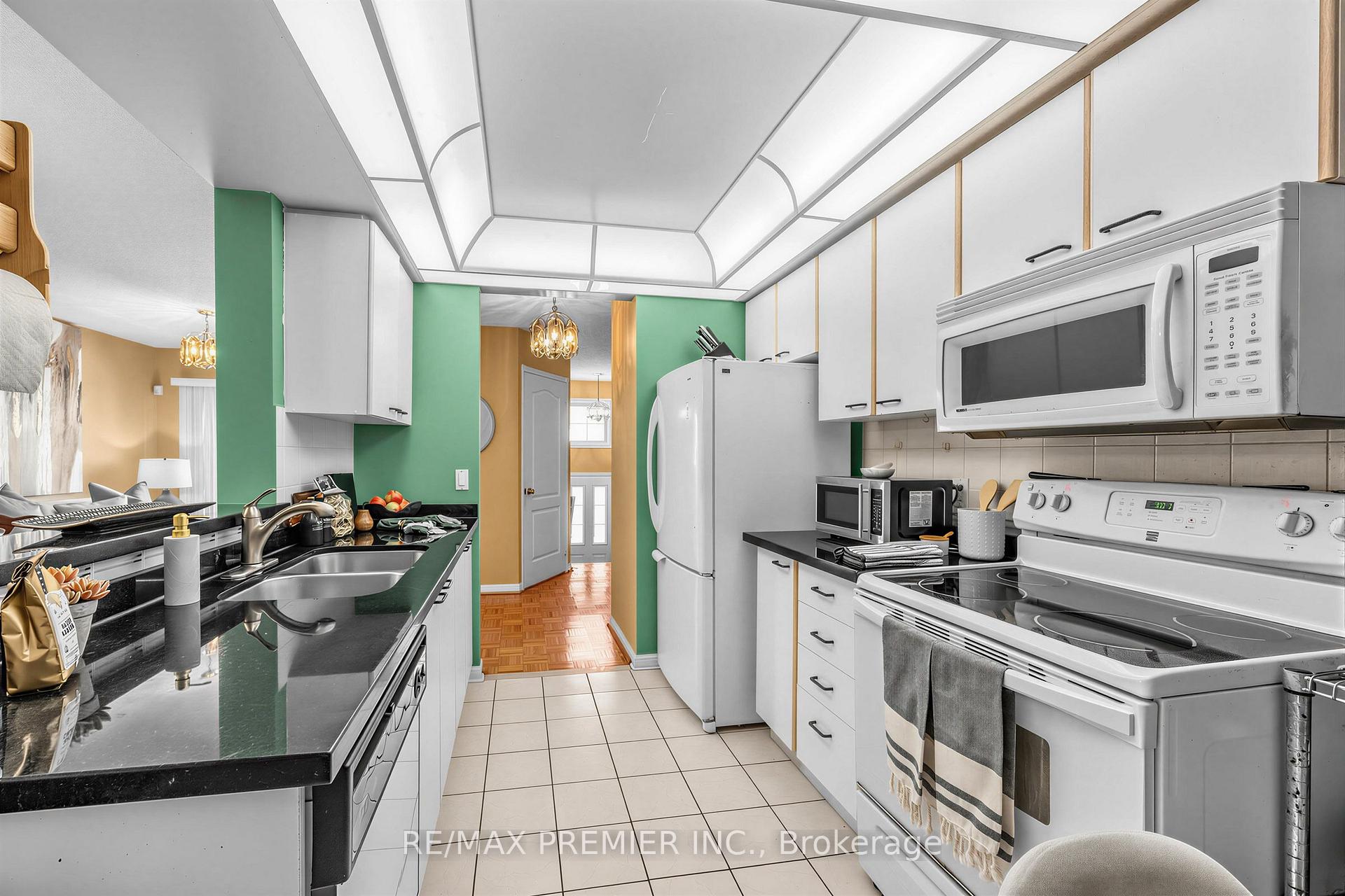 Photo 5 of Unit 602, 1400 The Esplanade N, Pickering, Town Centre — HOMEH