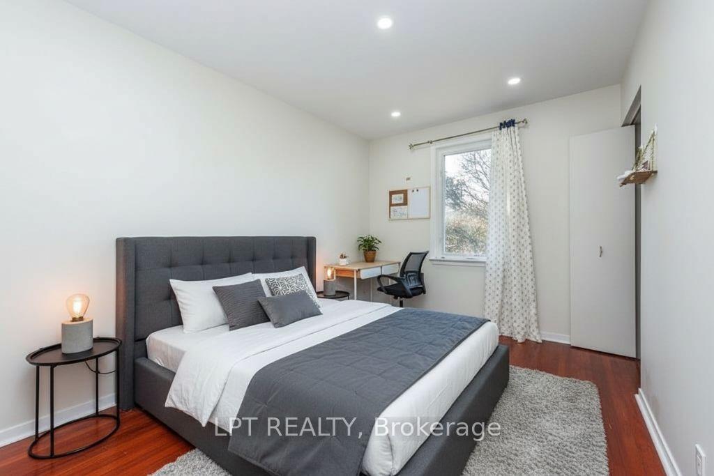 Photo 21 of 111 Dearbourne Boulevard, Brampton, Southgate — HOMEH