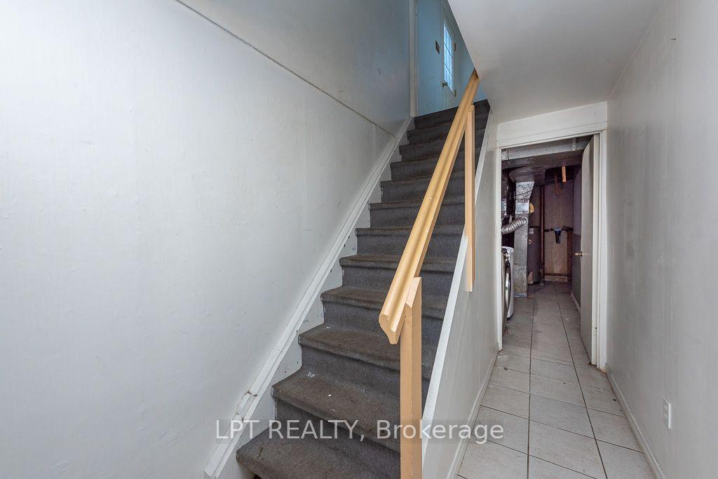 Photo 27 of 111 Dearbourne Boulevard, Brampton, Southgate — HOMEH