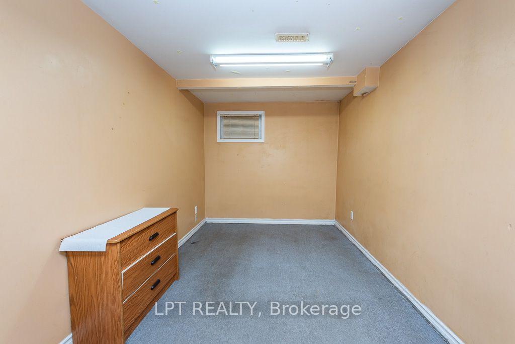 Photo 29 of 111 Dearbourne Boulevard, Brampton, Southgate — HOMEH