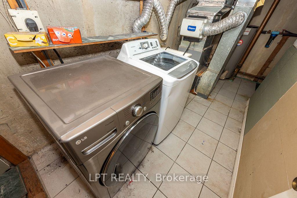 Photo 40 of 111 Dearbourne Boulevard, Brampton, Southgate — HOMEH
